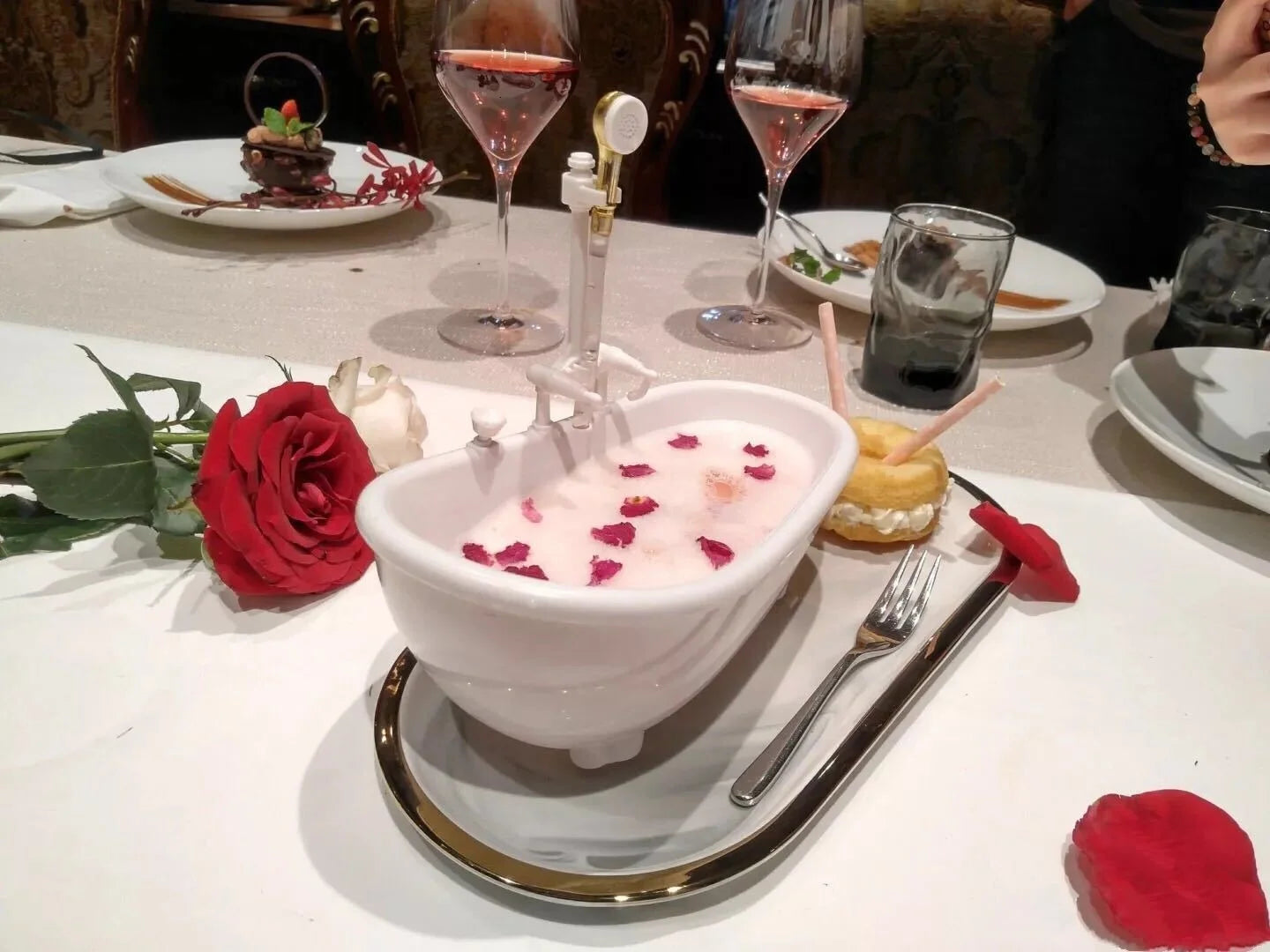 Divertente vasca da bagno creativa bicchiere da Cocktail bicchiere da acqua ciclico elettrico Milkshake bevande fredde Bar Nightclub TIKI Flip bicchiere da vino