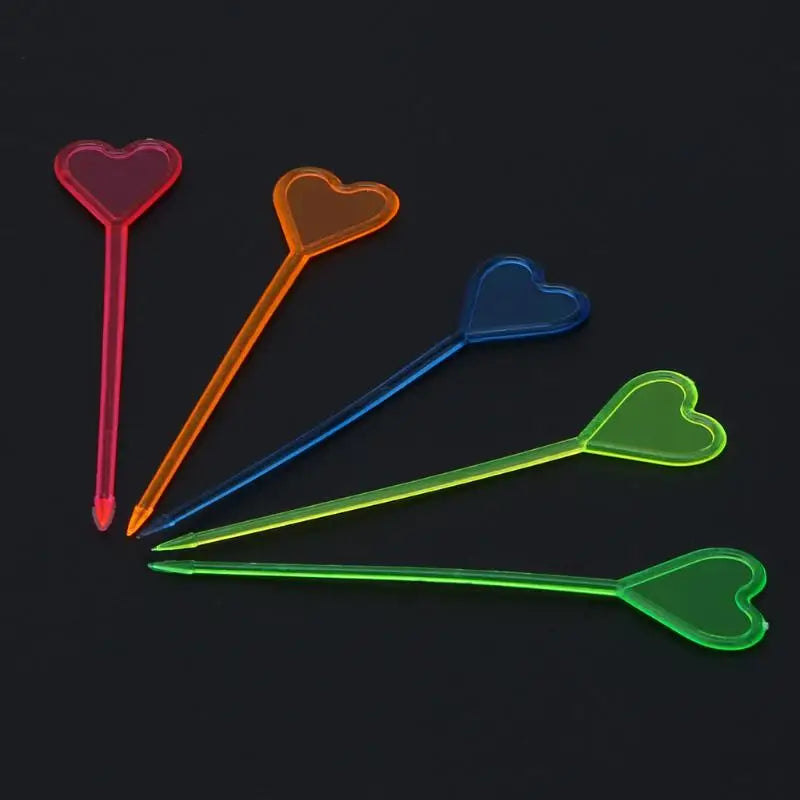 Bastoncini da Buffet in plastica a forma di cuore da 50 pezzi per frutta Cocktail Snack forchette stoviglie stoviglie accessori da cucina
