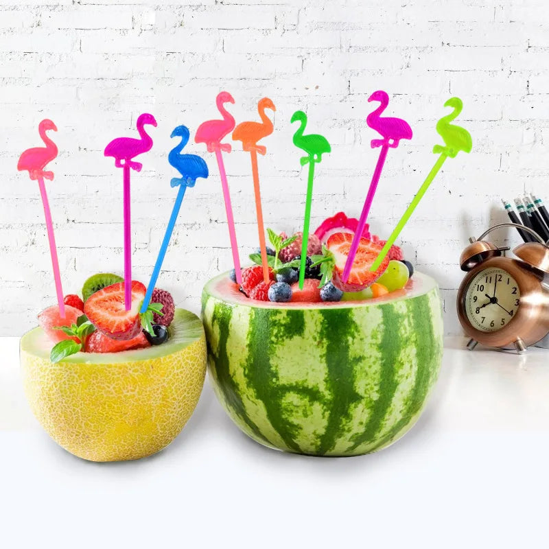 50 Pz/lotto di Plastica Flamingo Cibo Picks Buffet Cupcake Frutta Forchetta Torta Dessert Insalata Bastoni Cocktail Stuzzicadenti Stoviglie Forniture