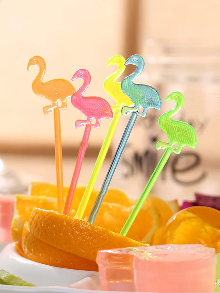50 Pz/lotto di Plastica Flamingo Cibo Picks Buffet Cupcake Frutta Forchetta Torta Dessert Insalata Bastoni Cocktail Stuzzicadenti Stoviglie Forniture