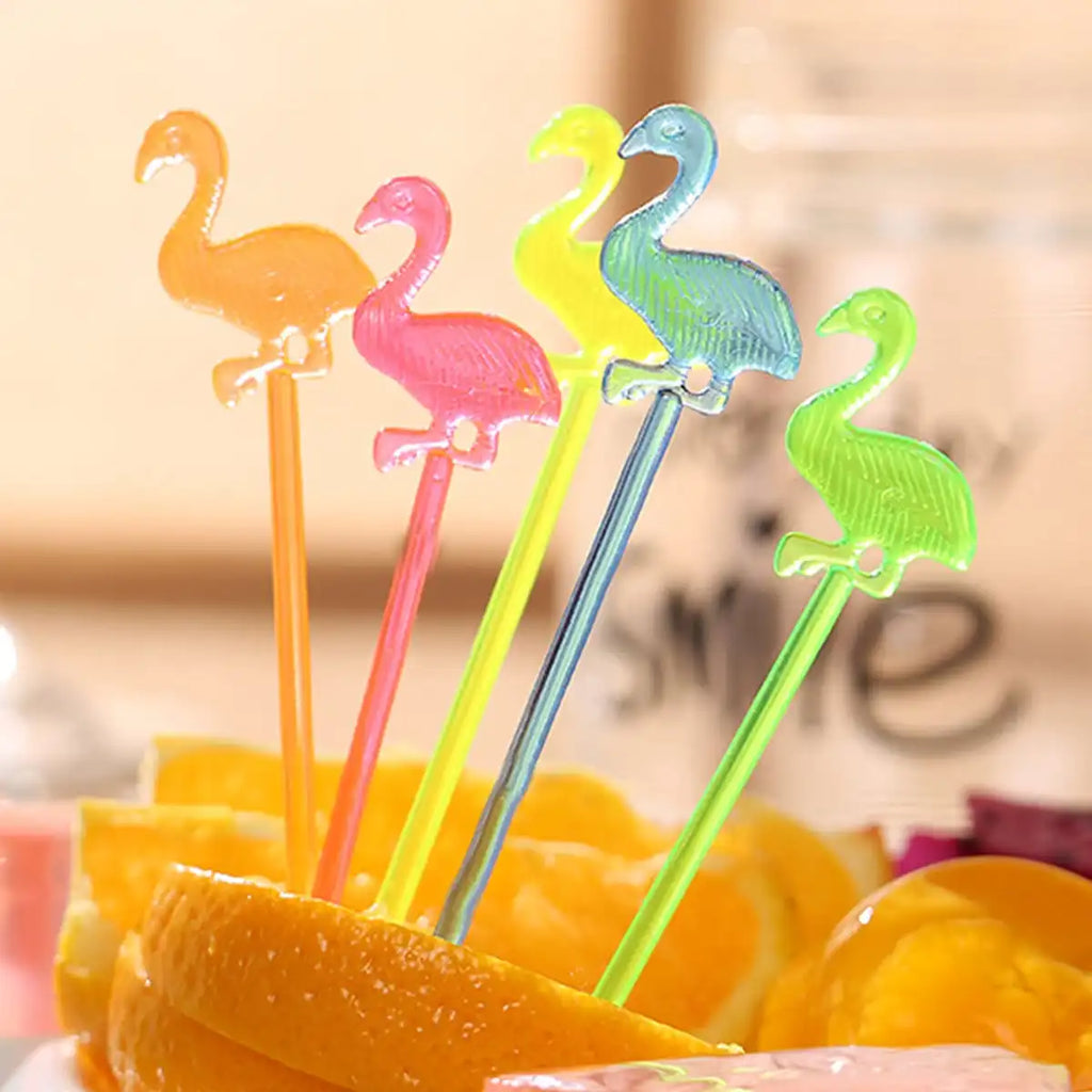 50 Pz/lotto di Plastica Flamingo Cibo Picks Buffet Cupcake Frutta Forchetta Torta Dessert Insalata Bastoni Cocktail Stuzzicadenti Stoviglie Forniture