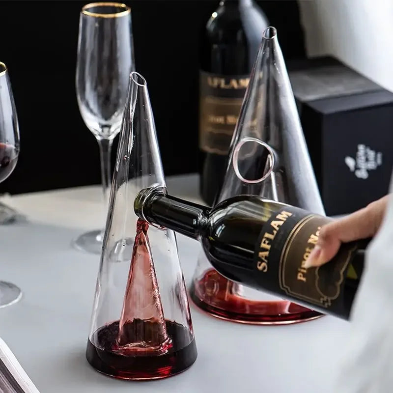 Decanter rapido per vino rosso Divisore per vino in vetro piramidale personalizzato di piccola capacità