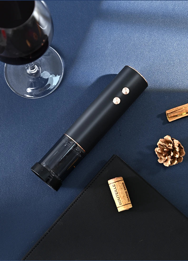 Decanter elettrico ricaricabile con pompa a vuoto veloce Set di apertura automatica per vino Aeratore per vino Decanter rapido elettronico