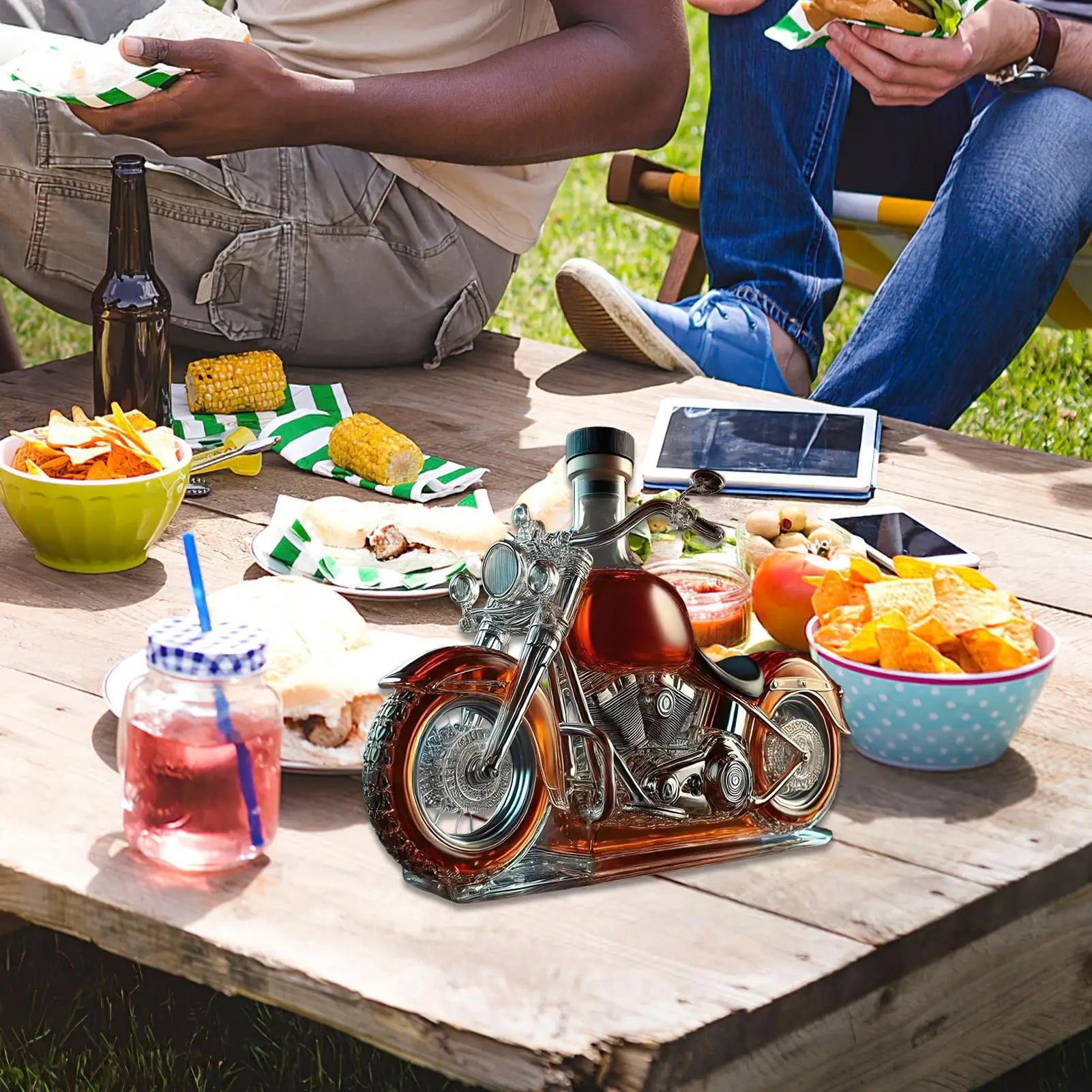 1 pz Nuovo Decanter Per Vino Moto Vetro Whisky Decanter Bottiglie Vintage Liquore Aeratore Scrivania Decor Per Whisky Champagne Vodka