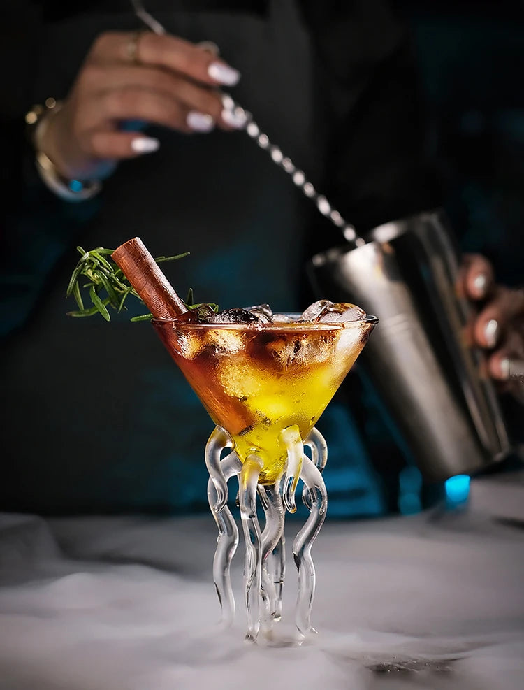 Bicchiere da cocktail creativo con pesciolini, polpo, cigno, uccello, calice trasparente con cannuccia, tazza di succo di vino per feste, bar, discoteca