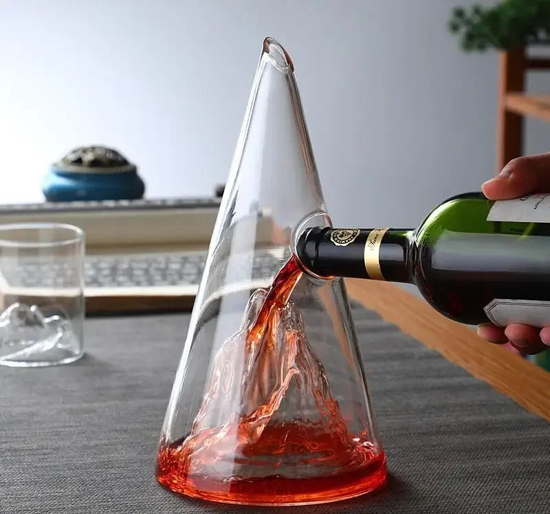 Decanter rapido per vino rosso Divisore per vino in vetro piramidale personalizzato di piccola capacità