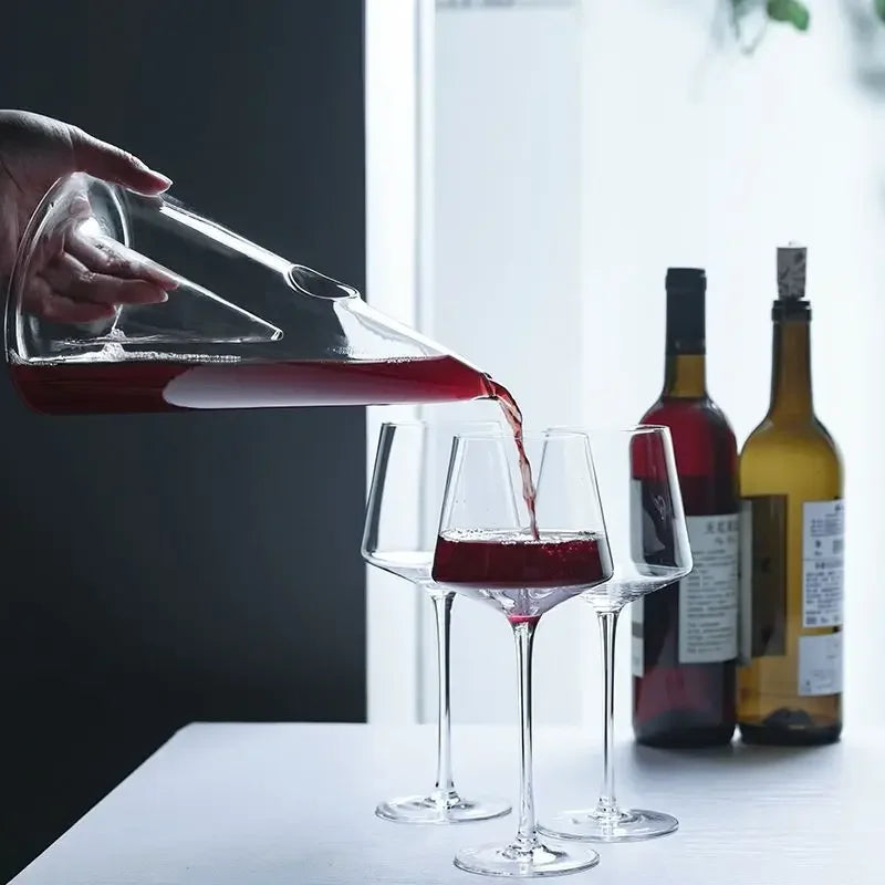 Decanter rapido per vino rosso Divisore per vino in vetro piramidale personalizzato di piccola capacità
