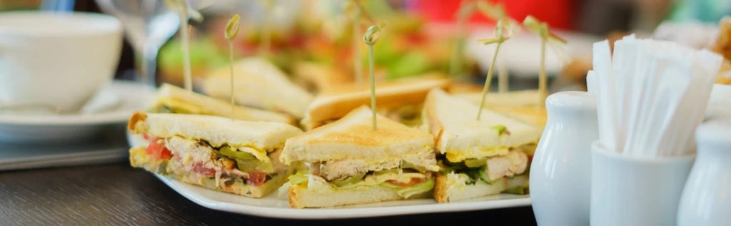 Spiedini stuzzicadenti da cocktail lunghi in bambù di alta qualità da 100 pezzi, adatti per antipasti, spiedini di frutta, panini, bevande, hamburger